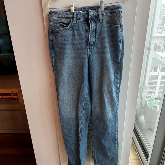 OLD NAVY Extra High-Waisted Straight Jeans - 8 Tall NWOT - Picture 2 of 7